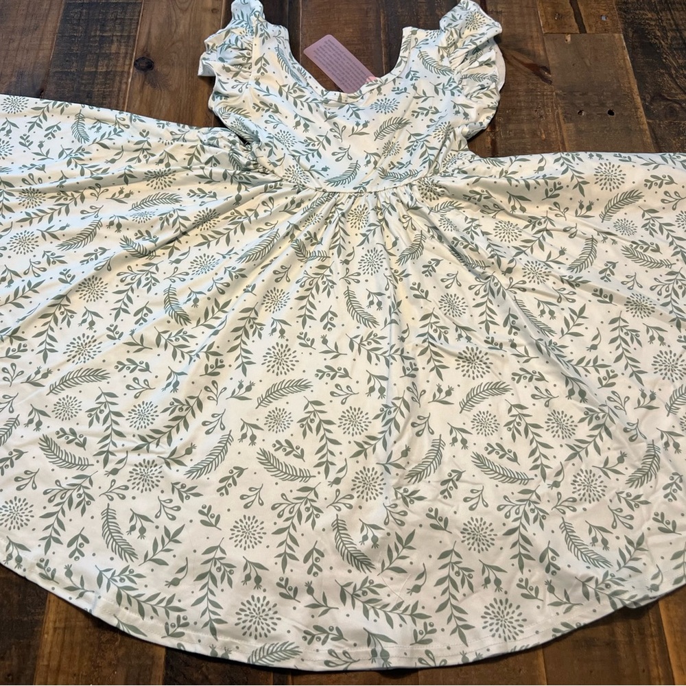 Dot Dot Smile size 5/6 or 8/10 girls stems Empire twirl dress new